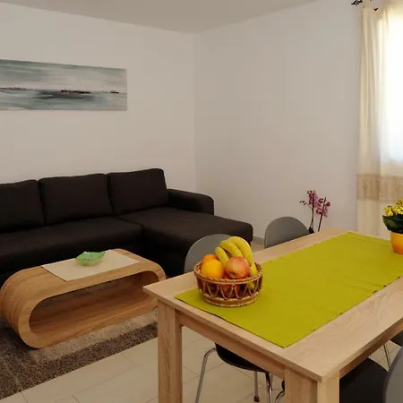 Alkira * ألغيرو