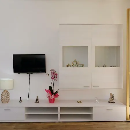 Alkira * ألغيرو