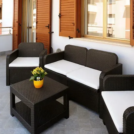 Alkira Apartamento *