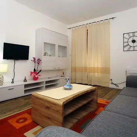 Apartamento Alkira *