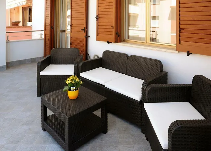 Alkira - Via Txu Terrat Apartman *