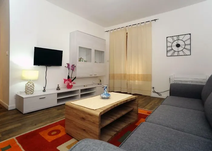 Apartman Alkira - Via Txu Terrat *