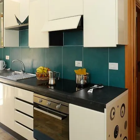 Alkira - Via Txu Terrat Apartman *